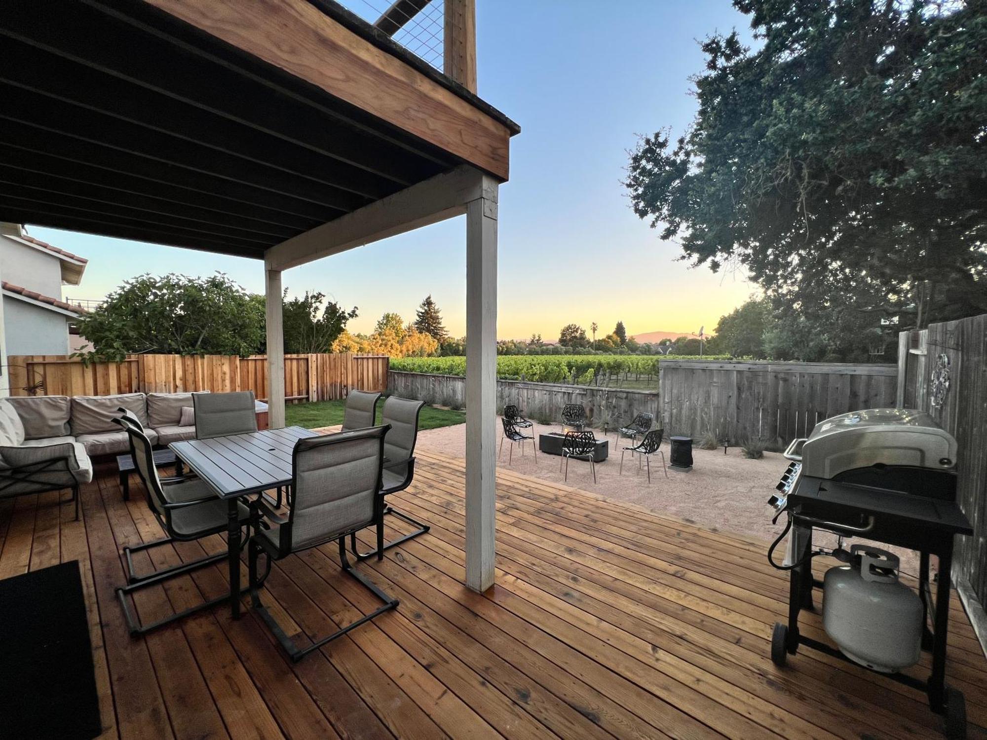 Vila Outdoor Fire-Pit, Jacuzzi & Bbq W/ Vineyard Views! Windsor Exteriér fotografie